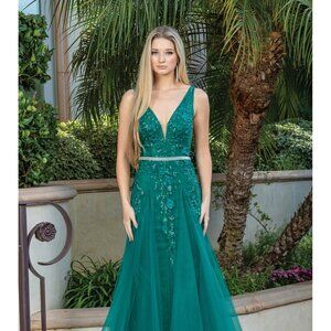 New Sleeveless Mermaid Prom Tulle Gown w/ Floral Applqiue & Deep V-Neck DQ 4311